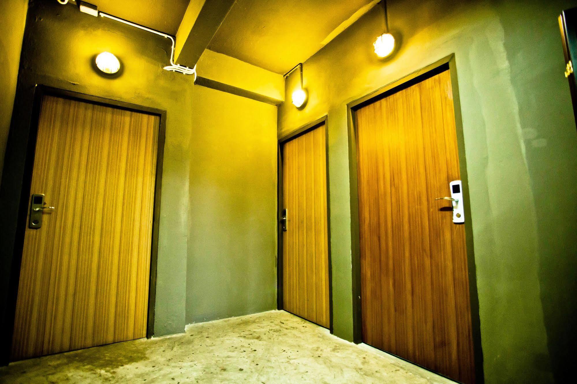 Sleep Cafe Hostel 挽腊茫郡 外观 照片